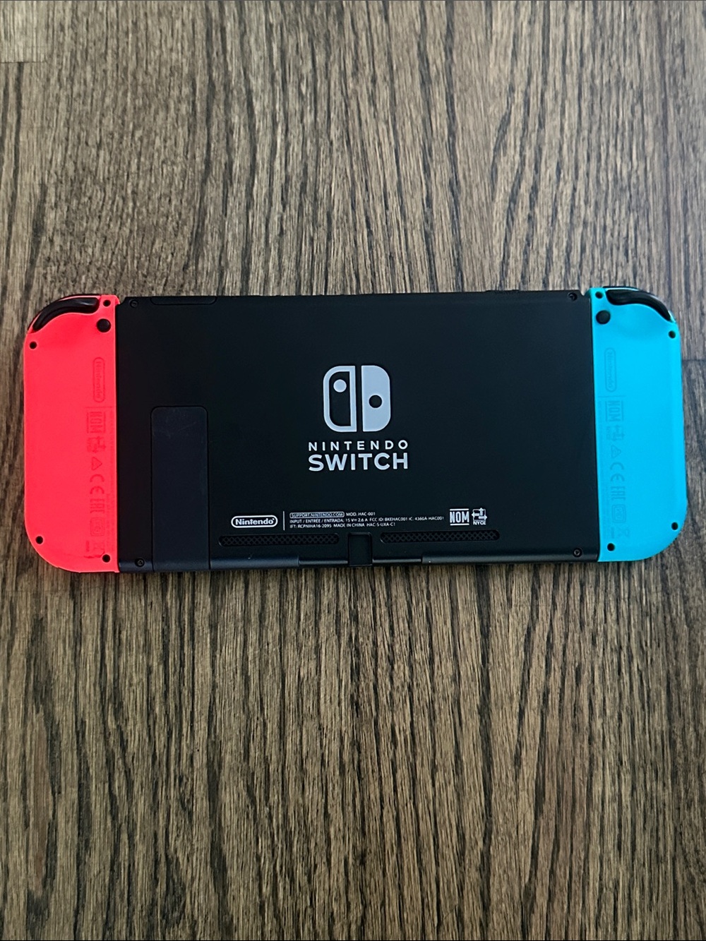 Nintendo Switch Bundle - Picture 2 of 8